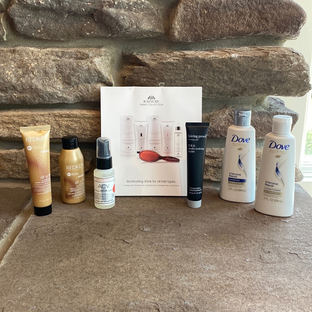 Hair Care Deluxe Sample Set